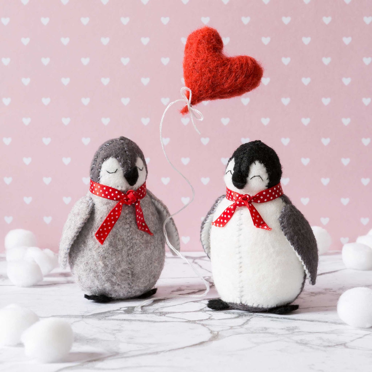Penguins Love Greetings Card *PRE-ORDER*