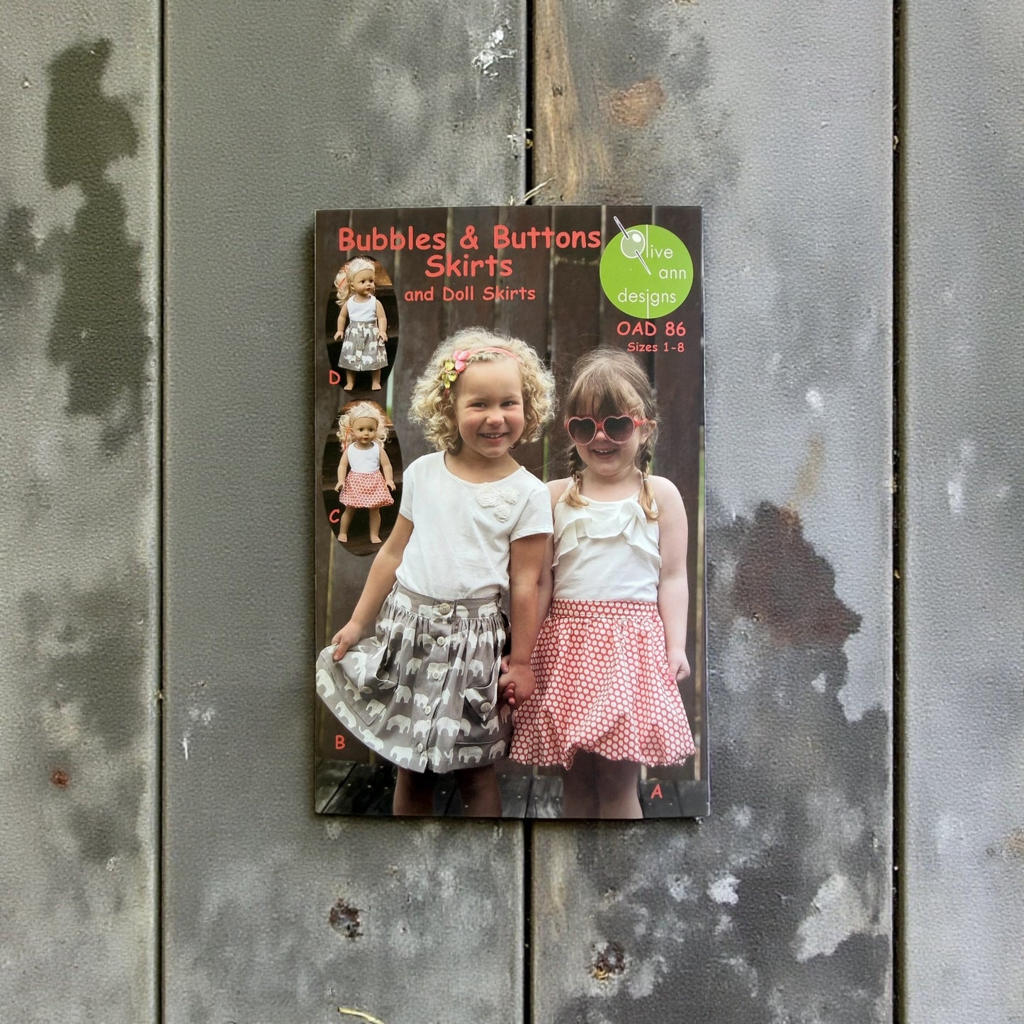 Bubbles & Buttons Pattern