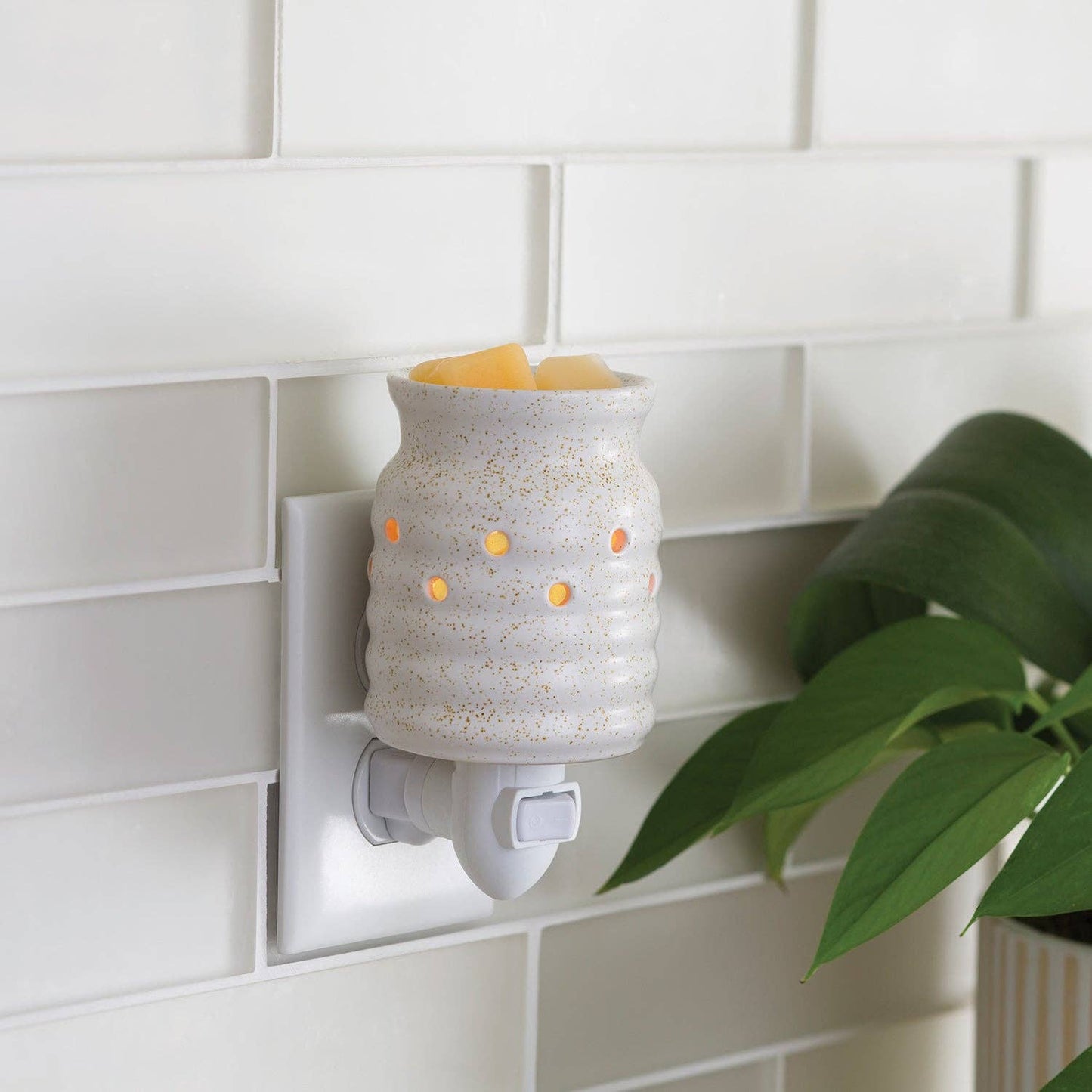 Farmhouse | Pluggable Warmer