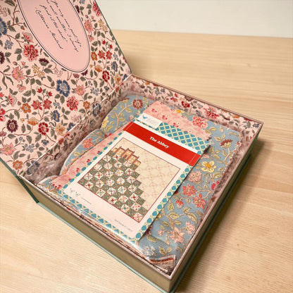 Jane Austens | The Abbey Quilt Boxed Kit