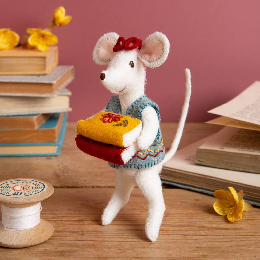 Little Mouse The Librarian Felt Craft Kit