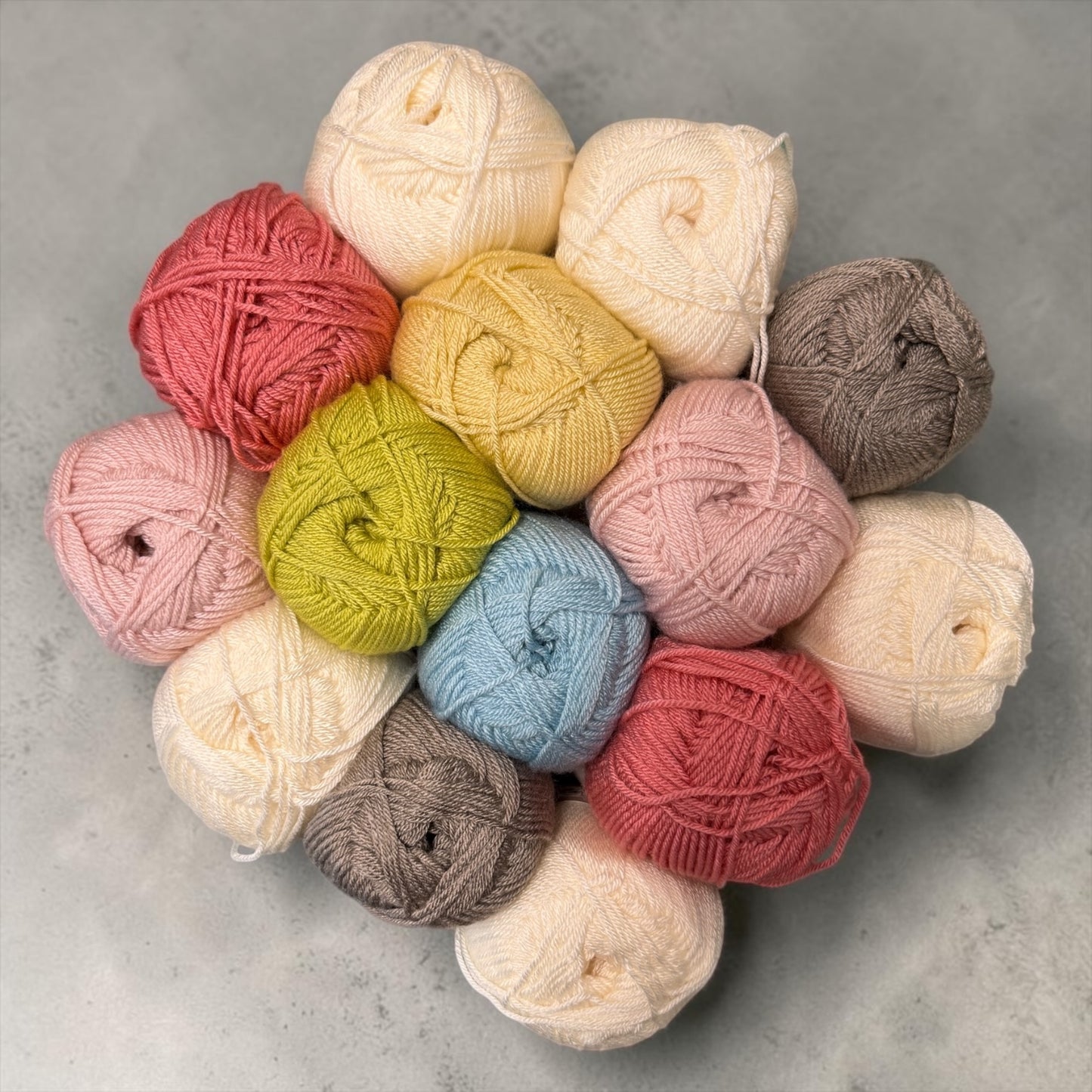 Gum Blossom Yarn Set