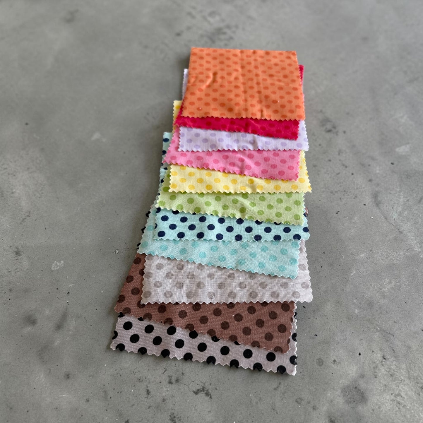 Small Tone on Tone Dots 5" Stacker
