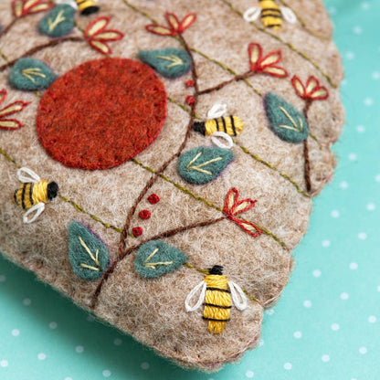 Beehive Felt Craft Kit