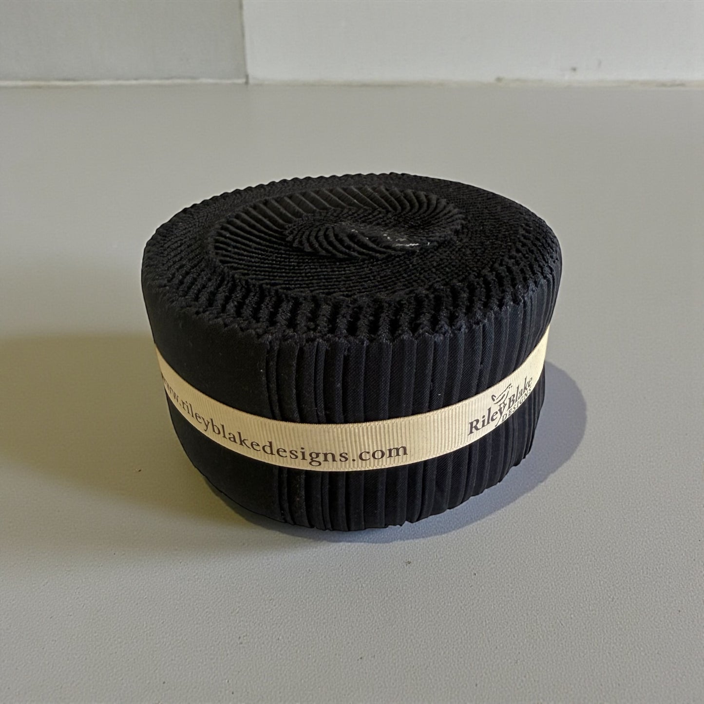 Confetti Riley Black 2.5" Rolie Polie