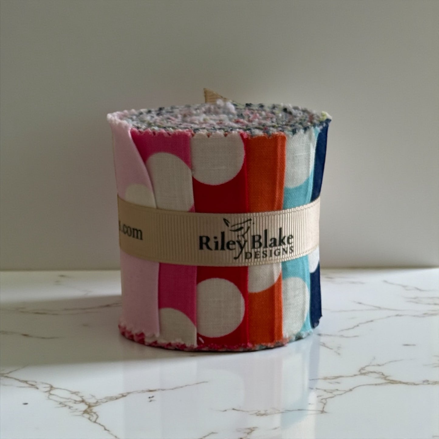 Le Creme Medium Dots 2.5" Rolie Polie