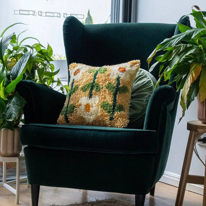 Pick of the Punch | Earthy | Latch Hook Cushion Kit