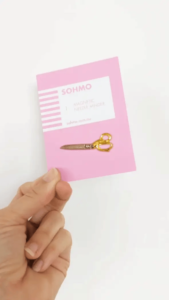 SOHMO | Mini Scissors Needle Minder