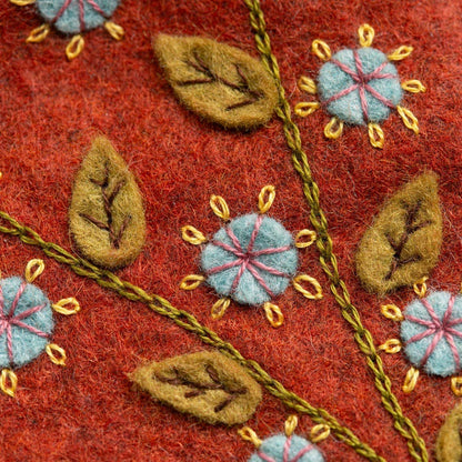 Scissors Pouch and Mini Pin Cushion Felt Craft Kit