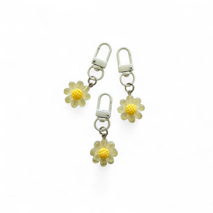 Pocket Daisy Keychain