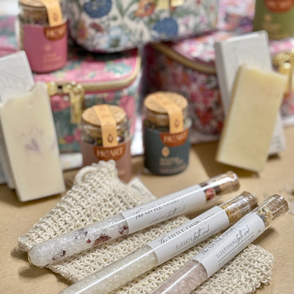 The Relax & Renew Sampler Set