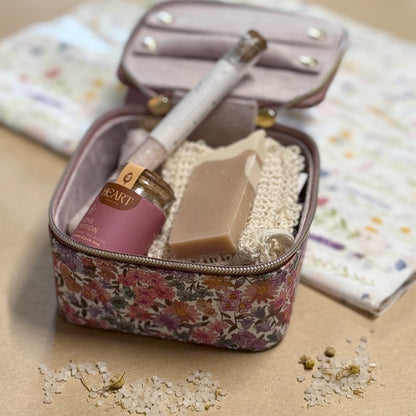 The Relax & Renew Sampler Set