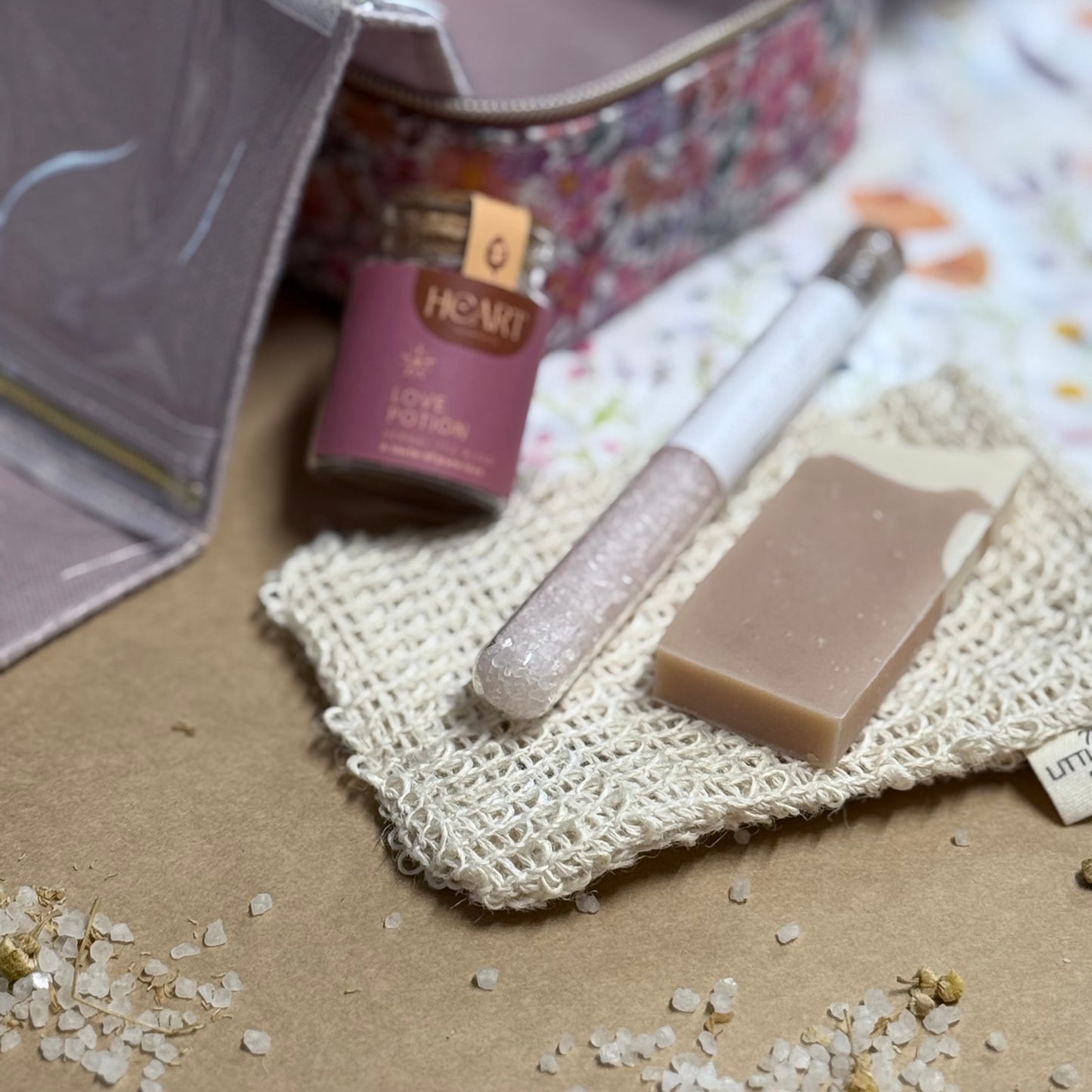 The Relax & Renew Sampler Set