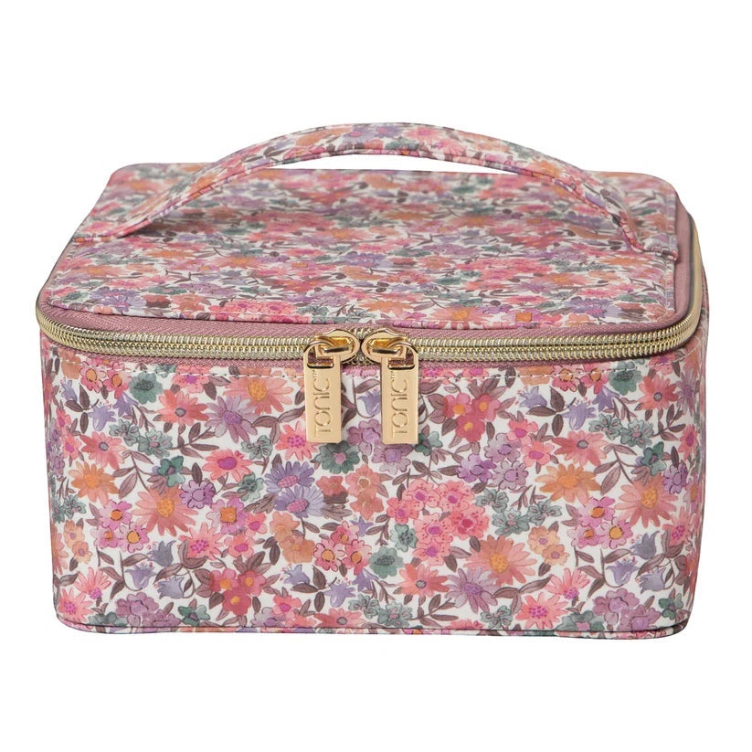 Patchwork with Busyfingers Large Jewellery Cube in Sandra Springs floral print. Features double zips and a top handle.