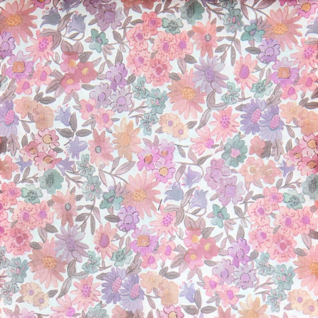 Patchwork with Busyfingers Liberty Tana Lawn Jewellery Cube in Sandra Springs floral print. Small, compact, and organised.