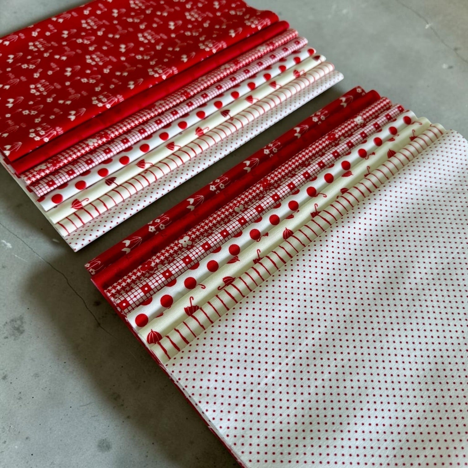 Patchwork with Busyfingers Strawberries & Cream 100% cotton fat eighth fabric pack with 8 red and white floral prints