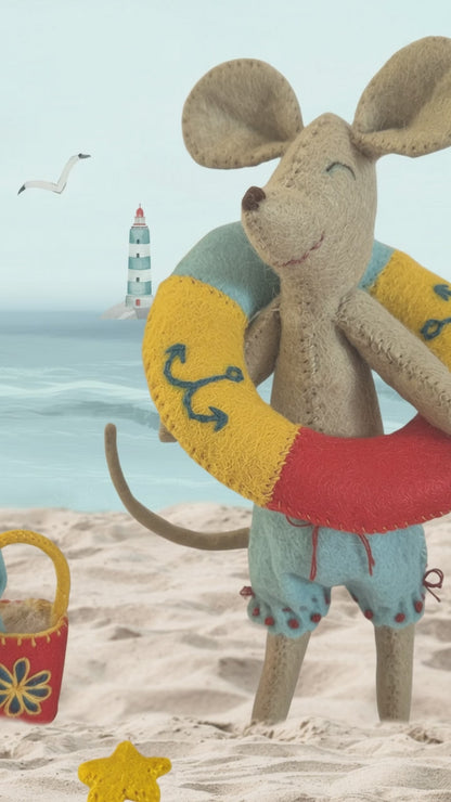 Little Mouse at the Seaside Felt Craft Kit