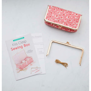 Zakka Kiss Clasp Sewing Box