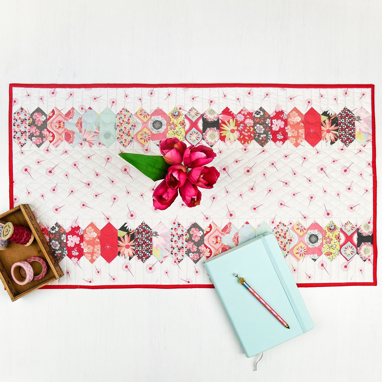 Simply Spring Table Runner Pattern – Patchwork with Busyfingers